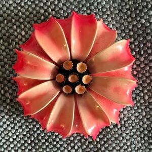 1960s pop enamel pin